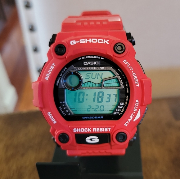G-Shock Low Temp LCD Tide Data Digital Watch G-7900A-4 - Picture 3 of 7